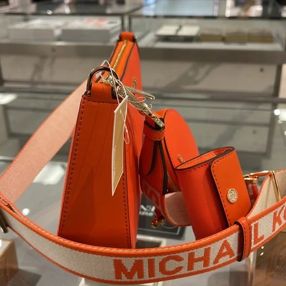 MICHAEL KORS JET SET TRAVEL SMALL SHOULDER CROSSBODY BAG WITH TECH ATTCH AIRPOD - Picture 13 of 16